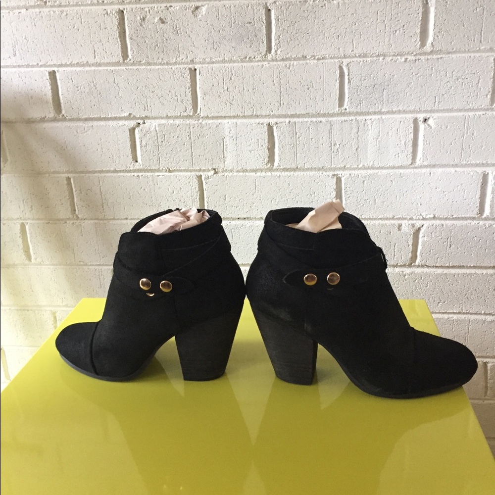 STEVE MADDEN BLACK SUEDE MOTO BOOTY